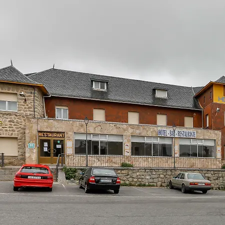 Oyo El Pilar בית הארחה ויאקסטין