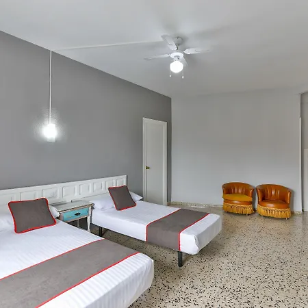 Oyo El Pilar Pensión 2*