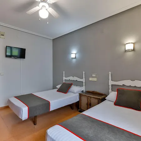 Oyo El Pilar Villacastín