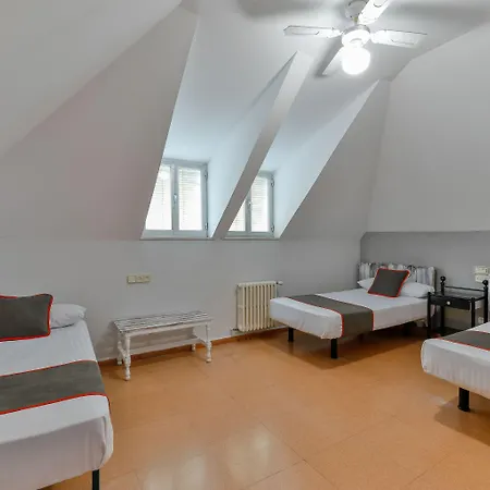 Oyo El Pilar Pensión 2*