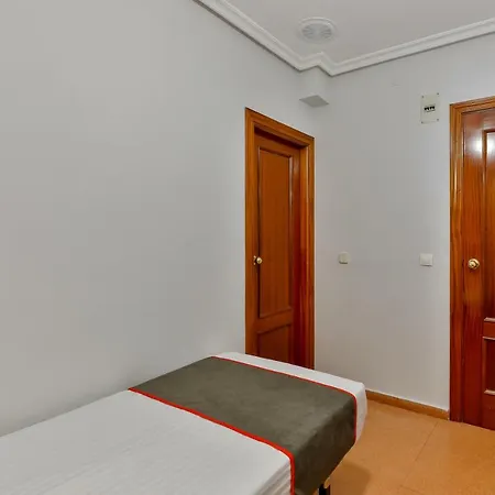 Oyo El Pilar בית הארחה ויאקסטין