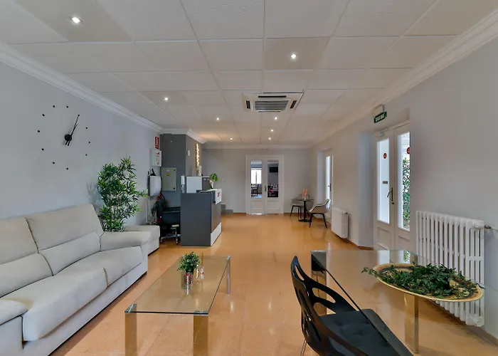 Oyo El Pilar Gæstehus Villacastín