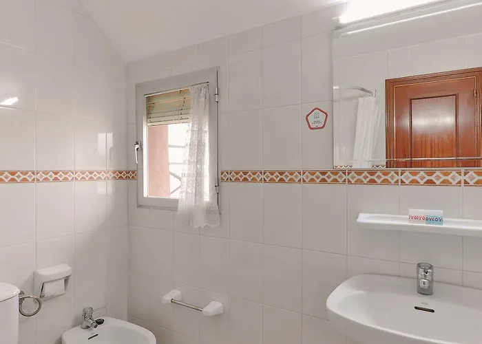 Oyo El Pilar Villacastín