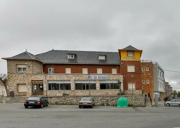 Oyo El Pilar Gæstehus Villacastín