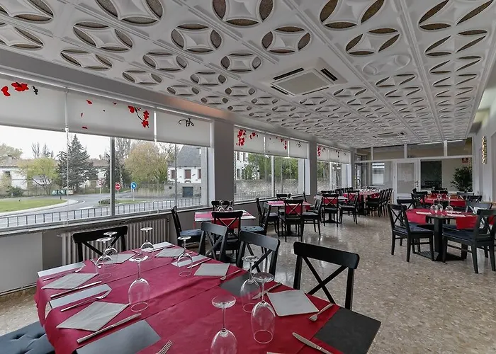 Oyo El Pilar Gæstehus Villacastín